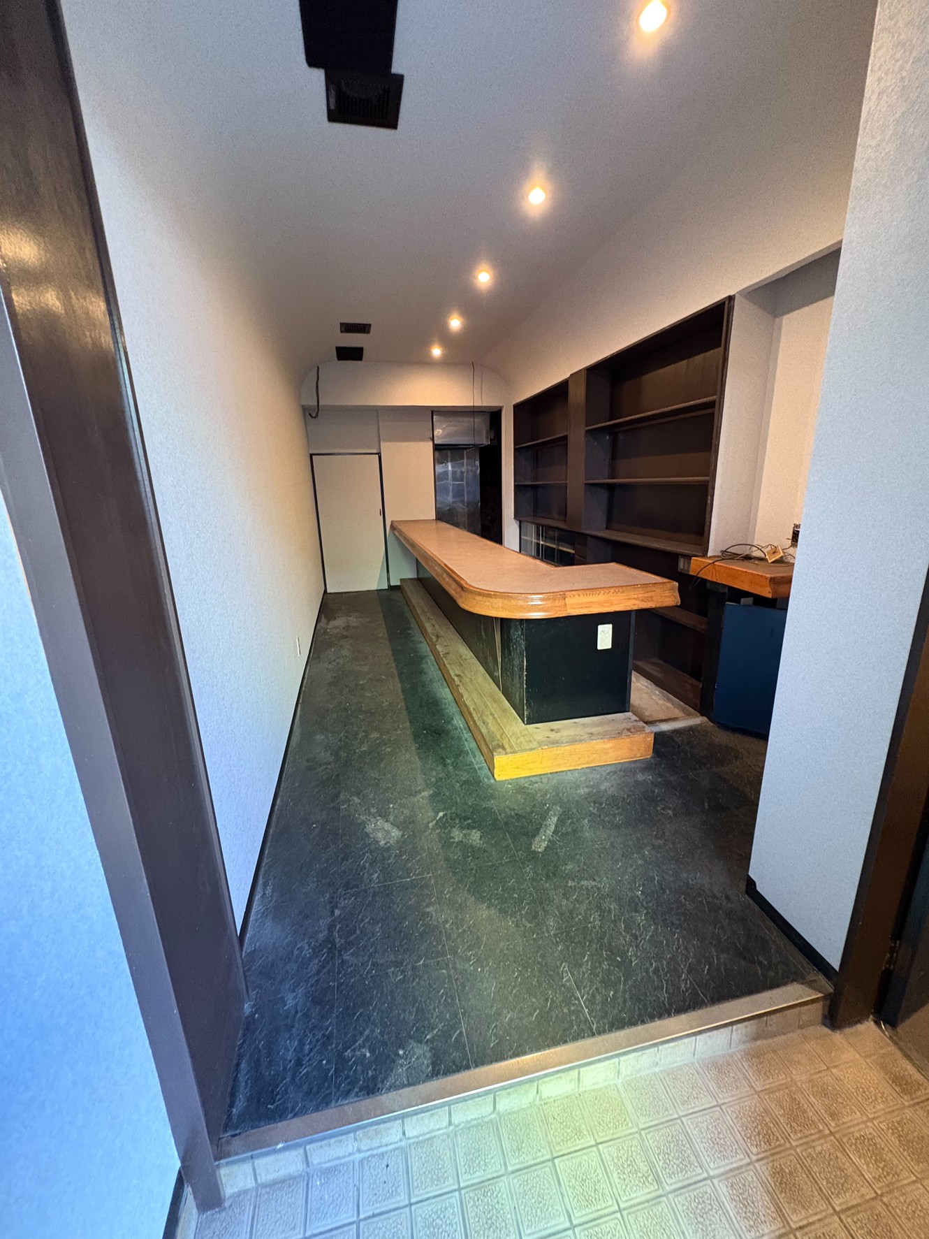 【バーカウンター付き貸店舗】